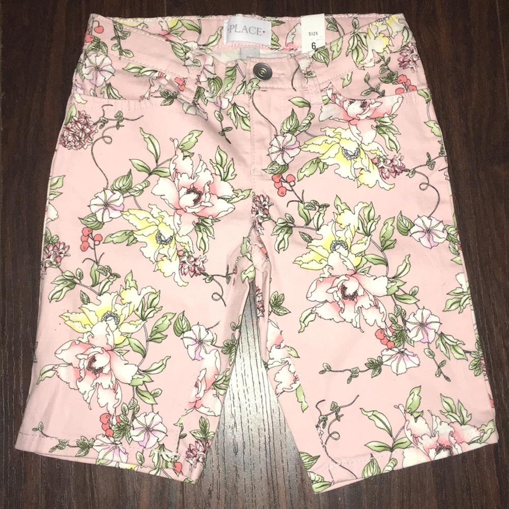 Floral Bermuda shorts